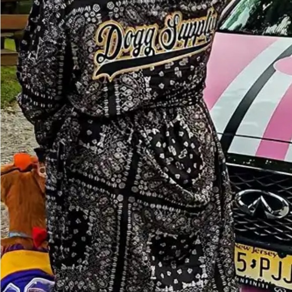 NWT Rapper Snoop Dogg Hooded Robe Mens XL:Unisex Soft Microfleece - Picture 6 of 8